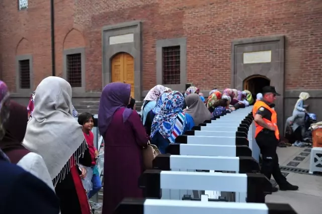 Hacı Bayram Camii Çilehanesi Ziyaretçilere Açıldı