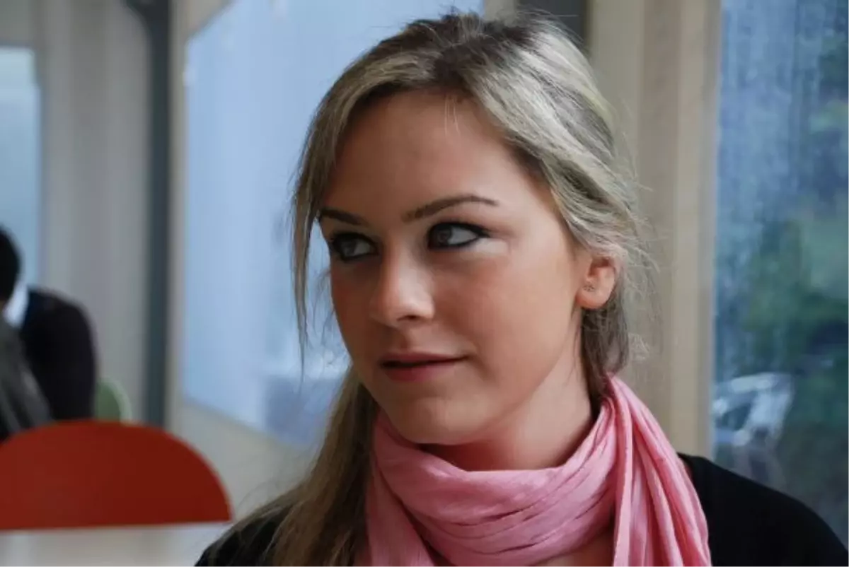 'İnternet fenomeninin ismini çalıp albüm yaptı'