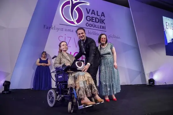 3. Vala Gedik Ödülleri Sahiplerini Buldu 3. Vala Gedik Ödülleri Sahiplerini Buldu