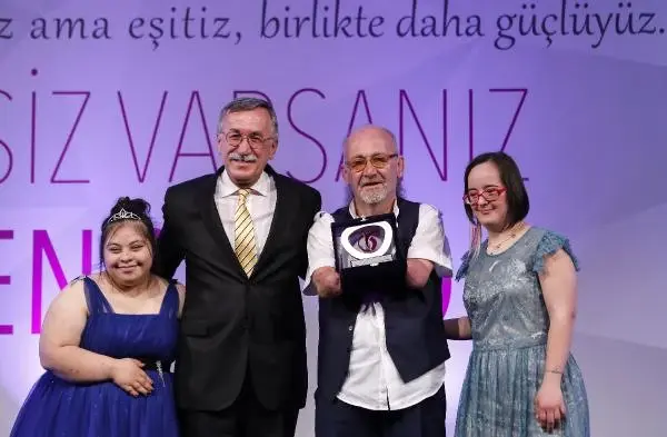 3. Vala Gedik Ödülleri Sahiplerini Buldu 3. Vala Gedik Ödülleri Sahiplerini Buldu
