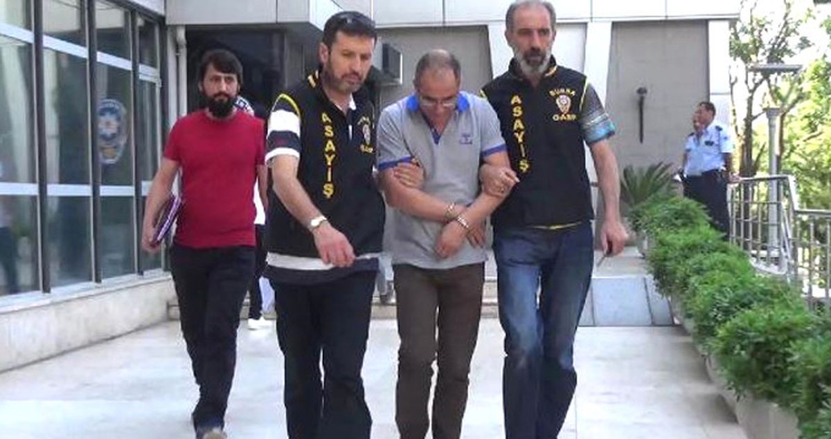 Bursa'da Bıçak Parası İsteyen Doktor Paraları Alırken Suçüstü Yakalandı