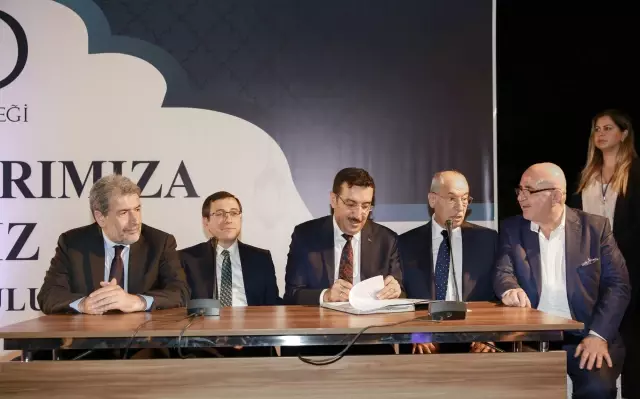 Dünya Bu Büyümeye İnanamıyor!