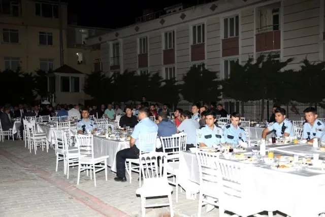 Esenyurt'ta Emniyet Teşkilatı İftarda Buluştu