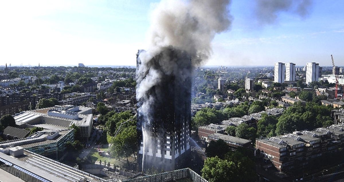 İngiltere'nin Başkenti Londra'daki Yangında Ölü Sayısı Artıyor