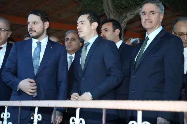 Bakan Albayrak Elazığ'da İftara Katıldı Bakan Albayrak Elazığ'da İftara Katıldı