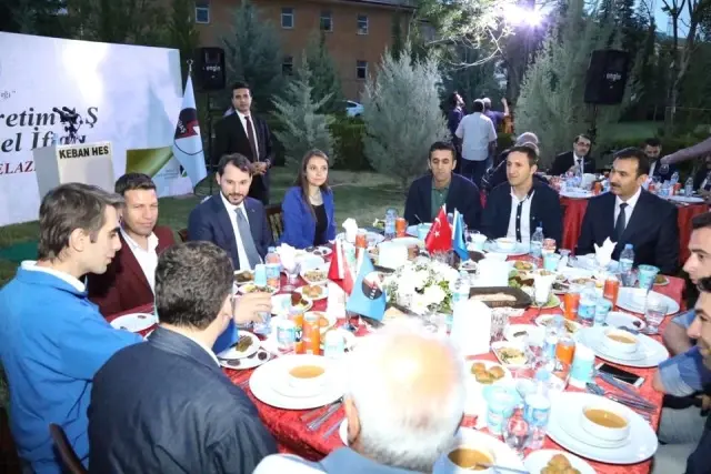 Bakan Albayrak Elazığ'da İftara Katıldı Bakan Albayrak Elazığ'da İftara Katıldı