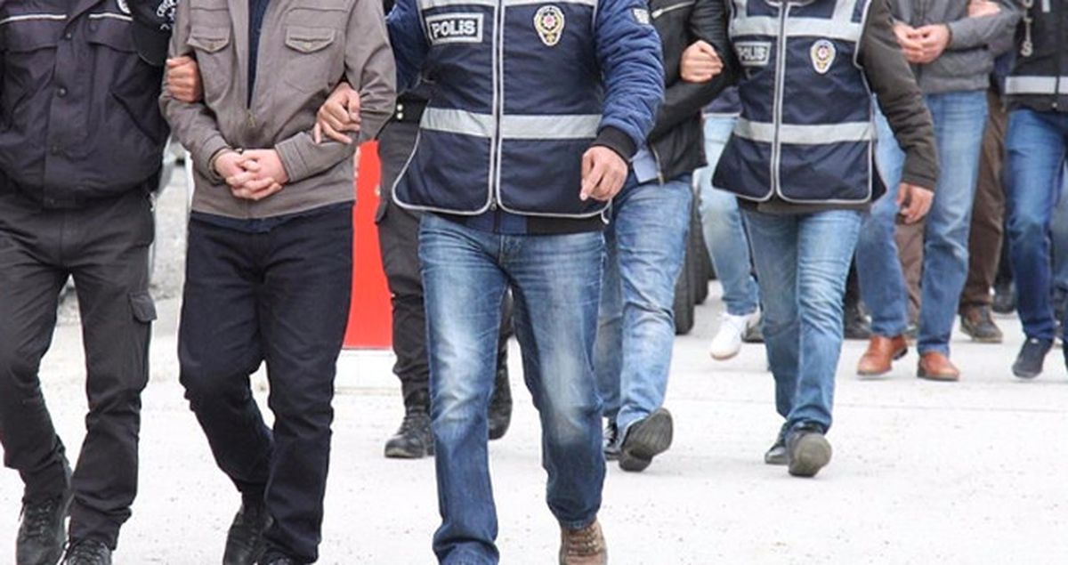FETÖ'nün Öğretmen Yapılanmasına Operasyon: 74 Gözaltı