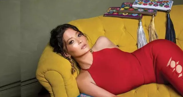 Nurgül Yeşilçay'ın Tasarladığı Çantalara Arap Hayranı 300 Bin TL Verdi