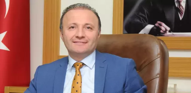 Rektör ile Öğrenciler Arasında Sosyal Medya Üzerinde Güldüren Diyaloglar
