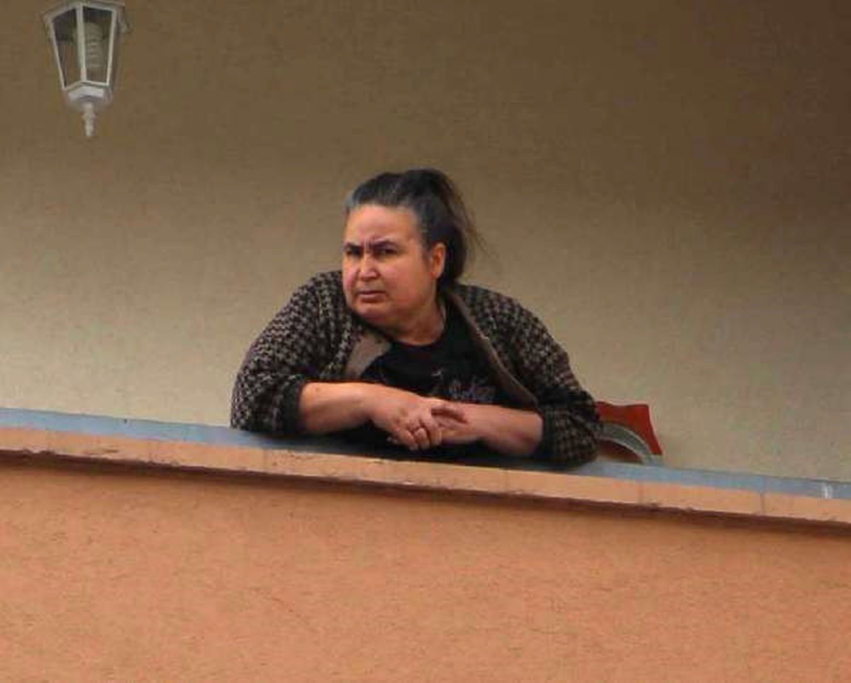 Av Tüfeğini Kapıp Apartmanda Rastgele Ateş Açan Kadın 19 Saattir İkna Edilemedi