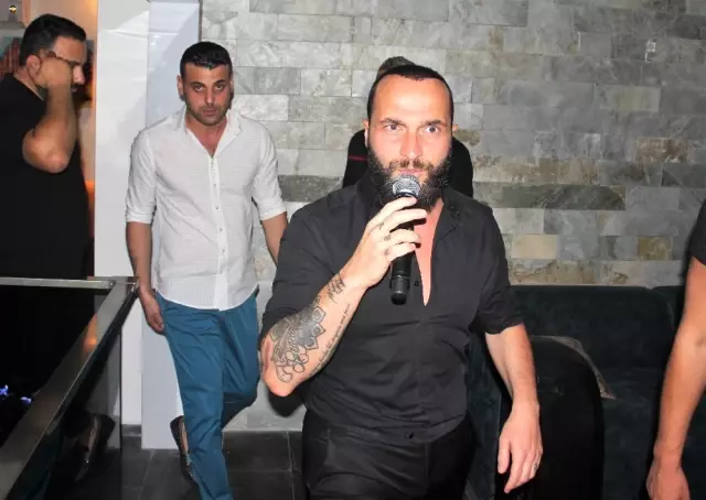 Berkay 'İnşallah Eşim Ben Sahnedeyken Doğum Yapmaz' Berkay 'İnşallah Eşim Ben Sahnedeyken Doğum Yapmaz'