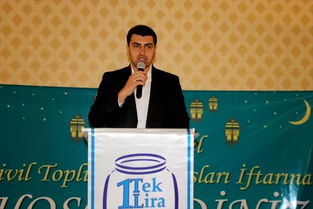 Bir Tek Lira Derneği Sivil Toplum Kuruluşları İftarı Bir Tek Lira Derneği Sivil Toplum Kuruluşları İftarı