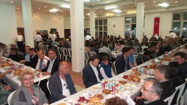 Çay Belediyesinden İlçe Halkına İftar Çay Belediyesinden İlçe Halkına İftar