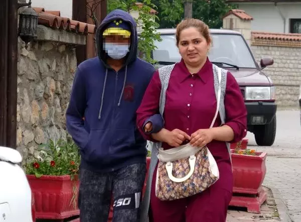 Kardeşim Kanser' Diyerek Dilenen Kadına Gözaltı