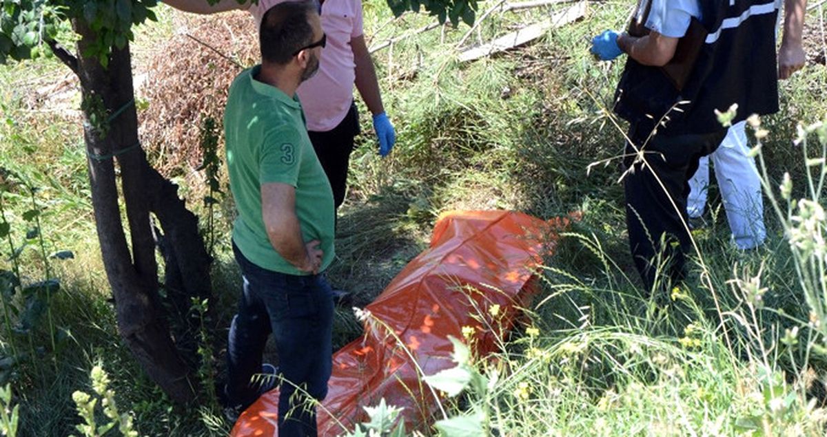 Eskişehir'de Sulama Kanalında Elleri Bağlı Erkek Cesedi Bulundu