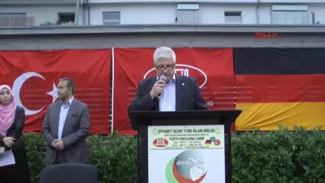 Fürth Ditib'ten 600 Kişilik Açık Hava Iftarı Fürth Ditib'ten 600 Kişilik Açık Hava Iftarı