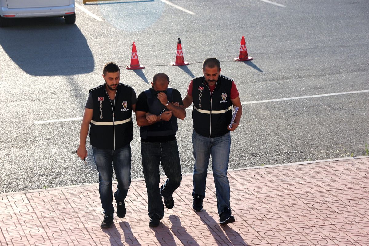 Film Gibi Operasyon; Barkod Kodundan Yola Çıktılar Bursa'da Yakaladılar