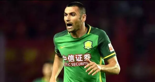 Burak Yılmaz: Benimle İlgilenen Takım, Kulübümle Görüşmeli