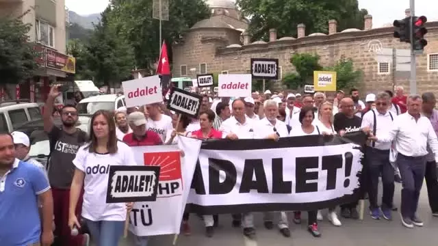 CHP'nin Berberoğlu'nun Tutuklanmasına Tepki Yürüyüşü CHP'nin Berberoğlu'nun Tutuklanmasına Tepki Yürüyüşü