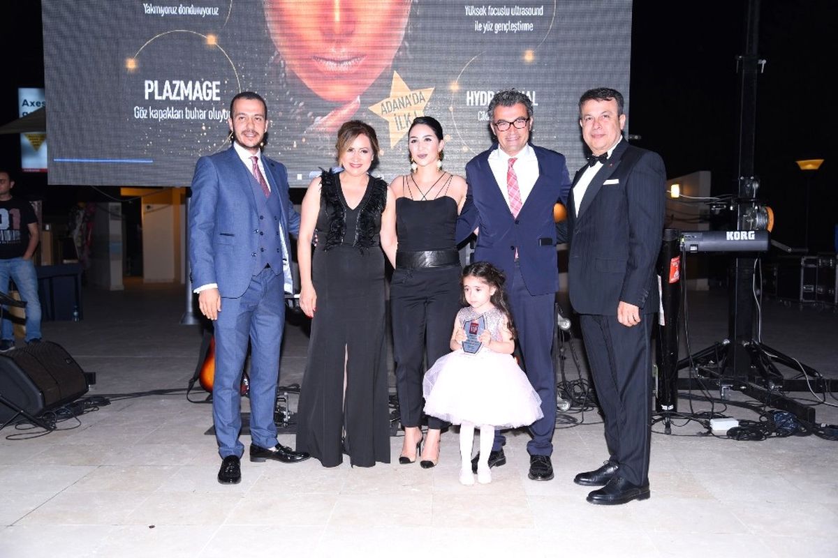 Estelite Güzellik Merkezi'ne 'Yılın En Girişimci Firması' Ödülü