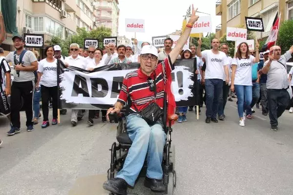İzmir'den Başlayan Adalet Yürüyüşü Manisa'da Devam Etti İzmir'den Başlayan Adalet Yürüyüşü Manisa'da Devam Etti