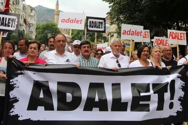 İzmir'den Başlayan Adalet Yürüyüşü Manisa'da Devam Etti