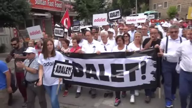 Manisa Izmir'den Başlayan Adalet Yürüyüşü Manisa'da Devam Etti Manisa Izmir'den Başlayan Adalet Yürüyüşü Manisa'da Devam Etti