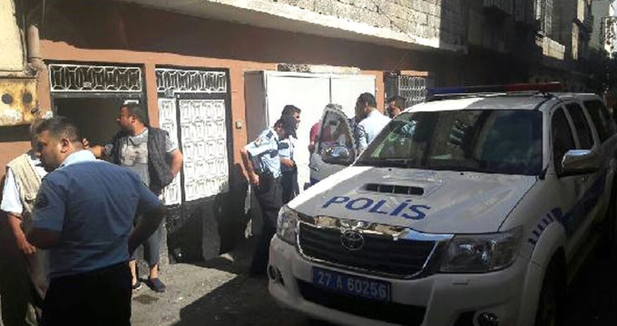 Taksi Göndermeyen Durağa Maytap Attı: 2 Yaralı