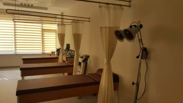 Finike Devlet Hastanesinde Şok Dalga Tedavisi