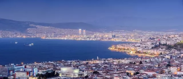 Londra'da 'İzmir Modeli'ni Anlatacak
