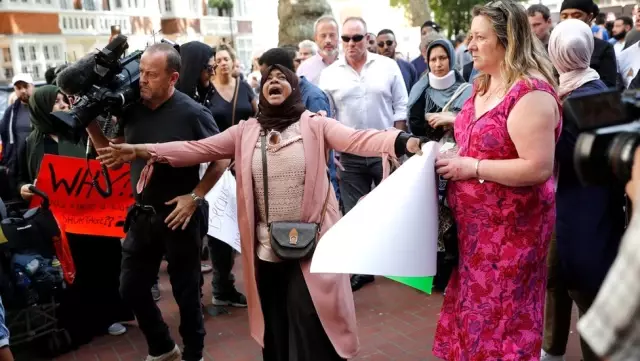 Londra'da Yangın: 'Zengin Mahallesinde Bir Yangında Öldüler, Çünkü Yoksuldular'