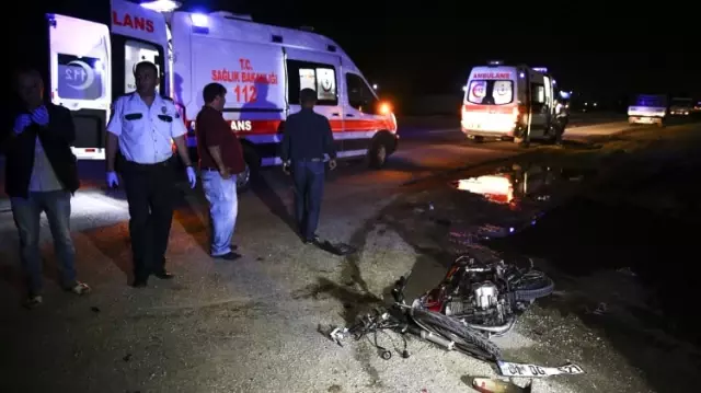 Adana'da Trafik Kazası: 2 Yaralı