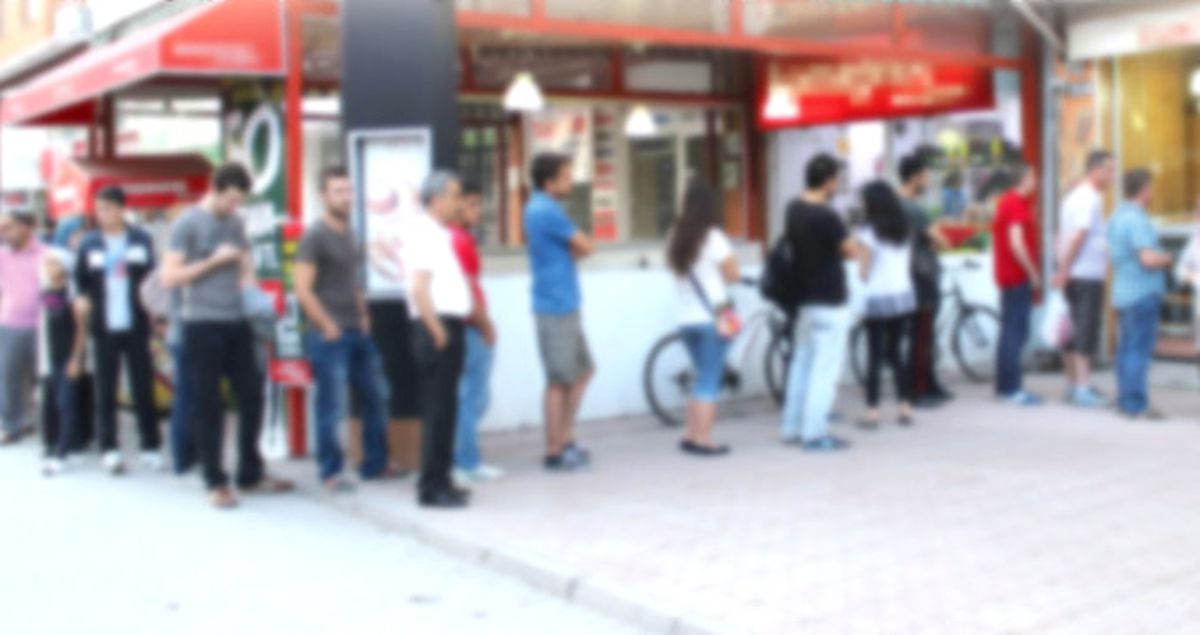 Beykoz'da Pide Kuyruğunda Silahlı Kavga: 2 Yaralı