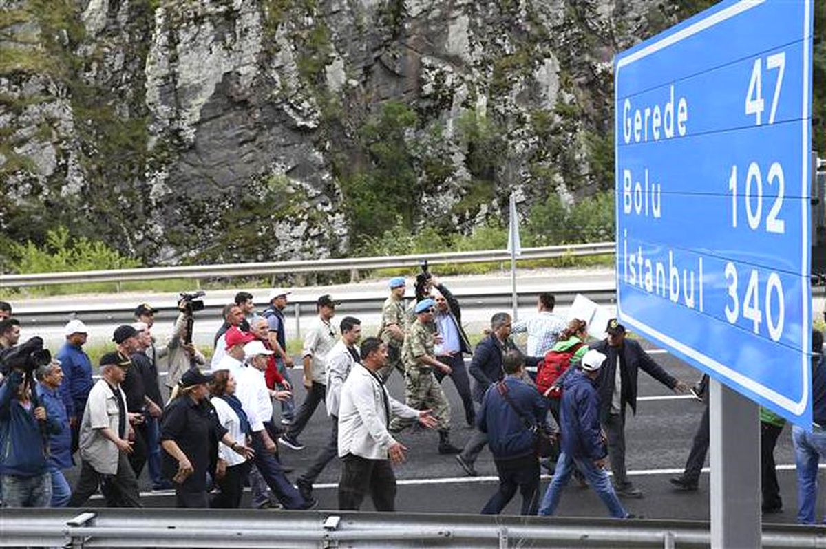 CHP'nin 'Adalet Yürüyüşü'nde 6'ncı Gün! İstanbul'a 340 Kilometre Kaldı