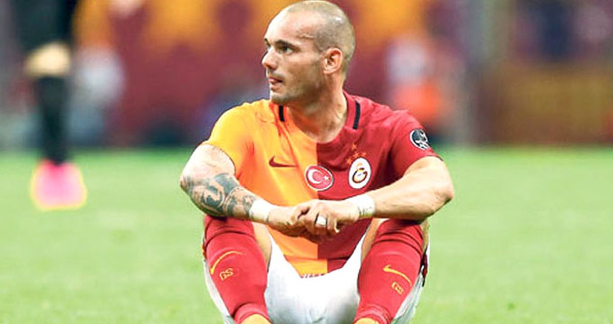 Galatasaray, Sneijder'i Takımdan Göndermek İstiyor