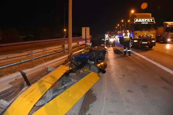 İzmir'de Trafik Kazası: 4 Yaralı