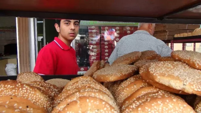 İslahiye'de Bayram Kömbe'sine Yoğun İlgi İslahiye'de Bayram Kömbe'sine Yoğun İlgi