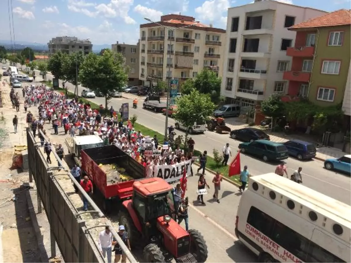 İzmir'den Başlayan CHP'nin 'Adalet Yürüyüşü' Soma'da Devam Etti (2)