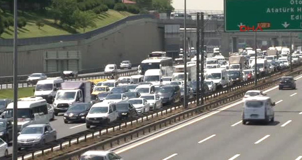 Yola Çıkacaklar Dikkat! İstanbul'dan Bayram Göçü Başladı