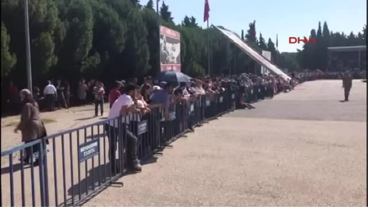 Manisa Askerlerin Yemekten Zehirlendiği Manisa Piyade Eğitim Tugayı'nda Yemin Töreni