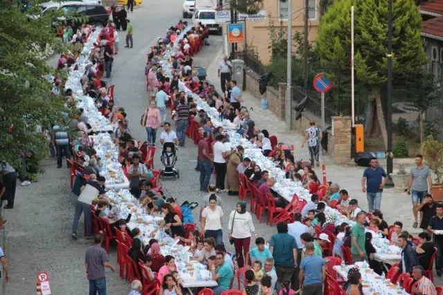 Müslüman ve Hristiyan Vatandaşlar İftarda Buluştu
