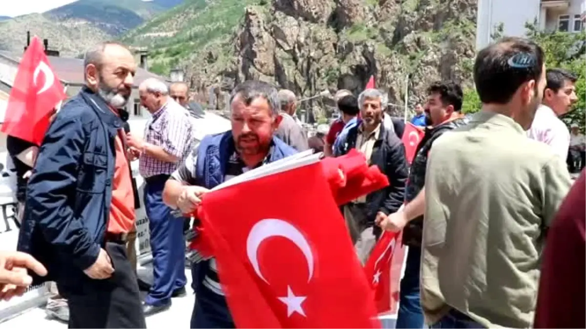 Tunceli'de Kaçırılan Öğretmenin Sağ Olduğu Değerlendiriliyor