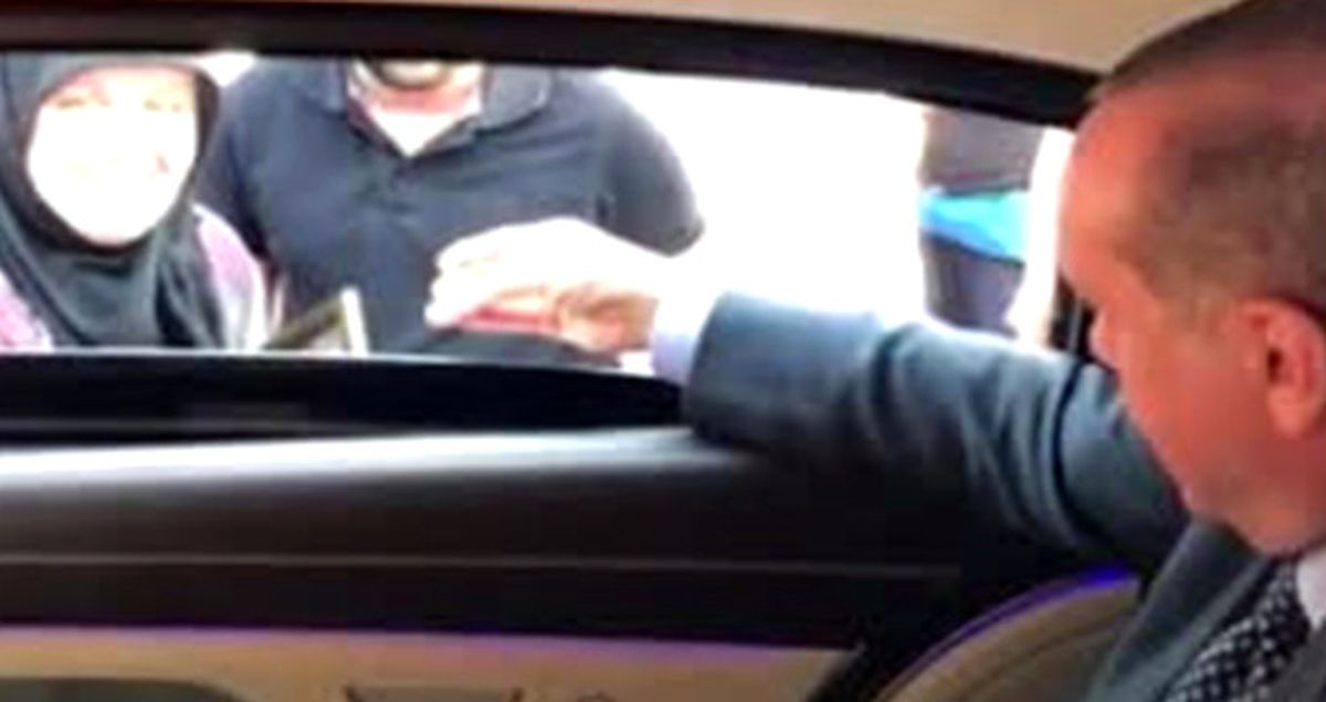 Cumhurbaşkanı Erdoğan'ın Konvoyunu Durduran Vatandaş İftara Davet Etti