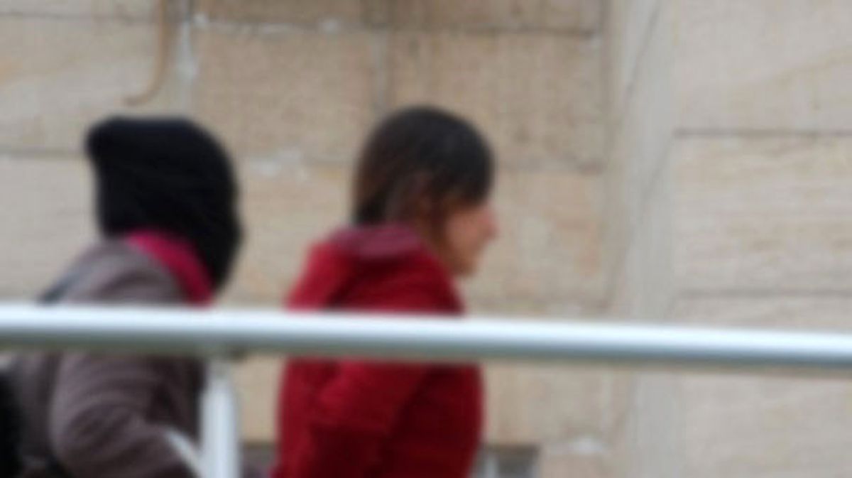 Kız Çocuğunu Dağa Götürmeye Çalışan 3 Şüpheli Tutuklandı
