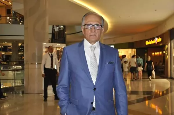 Mall Of İstanbul 'Efsane İndirim Günü' ile Bayram Coşkusunu Erken Yaşadı Mall Of İstanbul 'Efsane İndirim Günü' ile Bayram Coşkusunu Erken Yaşadı