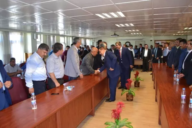 Muş Belediyesinde Bayramlaşma Töreni Muş Belediyesinde Bayramlaşma Töreni
