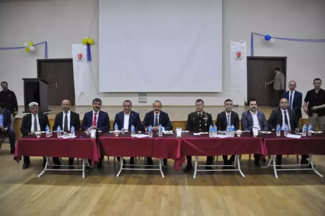 Muş'ta Bayramlaşma Töreni Muş'ta Bayramlaşma Töreni