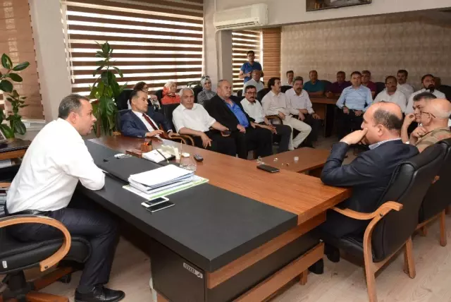 AK Parti Aksaray İl Başkanlığında Bayramlaşma AK Parti Aksaray İl Başkanlığında Bayramlaşma