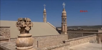 Mardin CHP'lilerden Süryani Manastırına Ziyaret