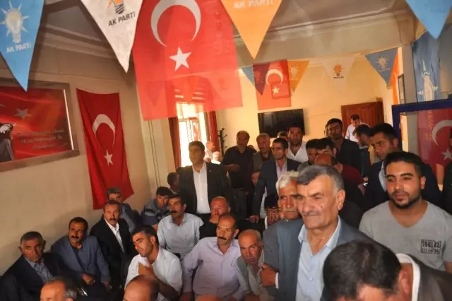 AK Parti Muş Milletvekili Şimşek, Bulanık'ta Vatandaşlarla Bayramlaştı AK Parti Muş Milletvekili Şimşek, Bulanık'ta Vatandaşlarla Bayramlaştı